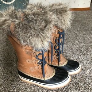 Women’s Joan of Artic Boots